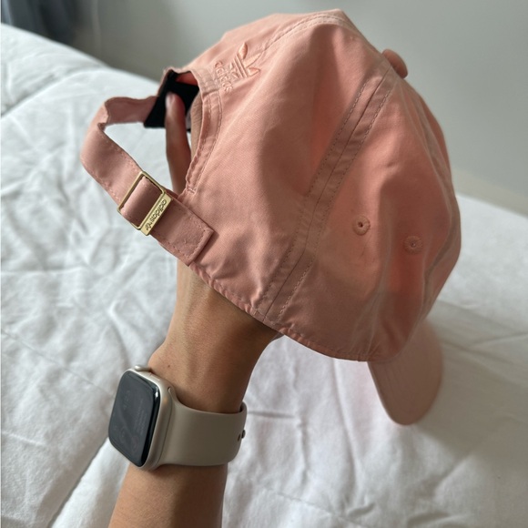Adidas pink hat - Picture 3 of 3